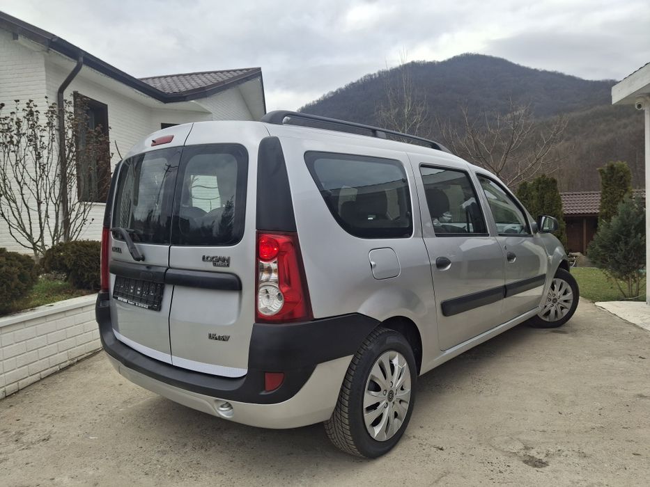 Dacia Logan Mcv Laureate 1.6 105cp 7 Locuri