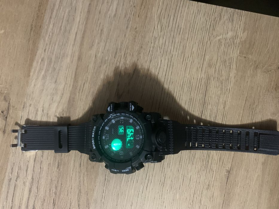 Страхотен мъжки часовник