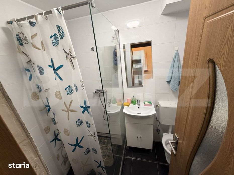 Apartament 4 camere, 74 mp, zona Cetate