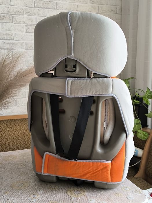 Продам автомобильное кресло бу