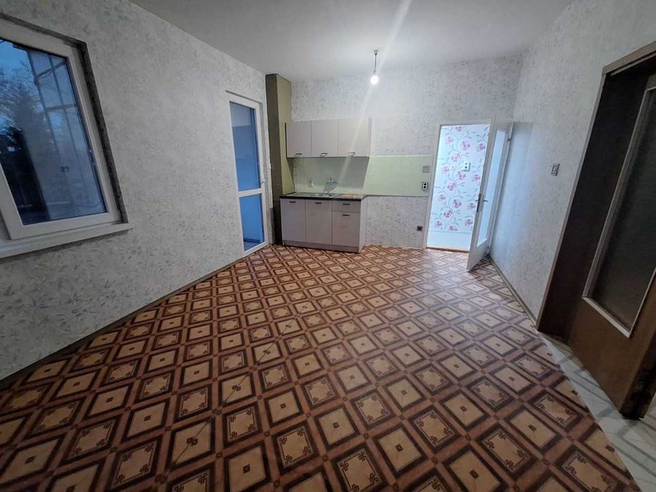 Продава се Тристаен апартамент в Пловдив, Център - 94 кв.м за 885 €/кв.м - Снимка #5