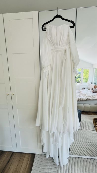 Rochie mireasa alba superba