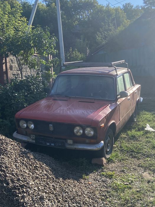продам ваз 2103.