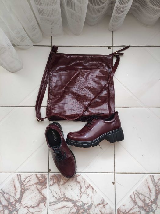 Дамски обувки и чанта пролет есен  в цвят бордо