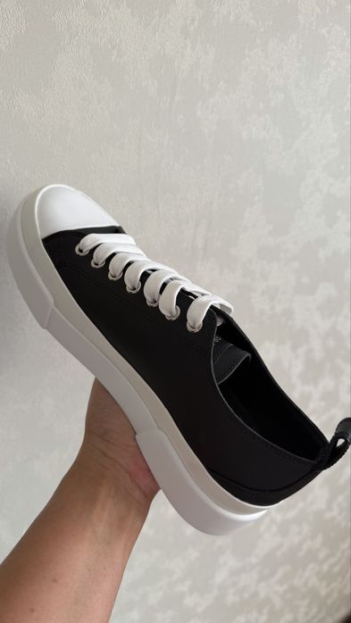 Продам кеды Dolcе& Gabbana