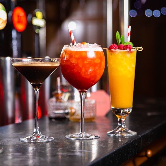 Cocktail bar / Barman evenimente / bar mobil