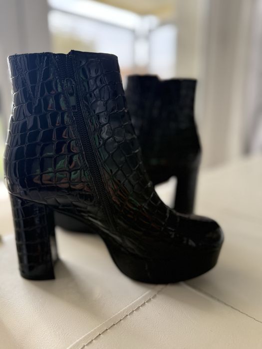 Botine Jeffrey Campbell