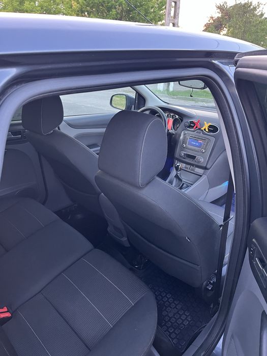 FORD Focus 2011 — imagine 3
