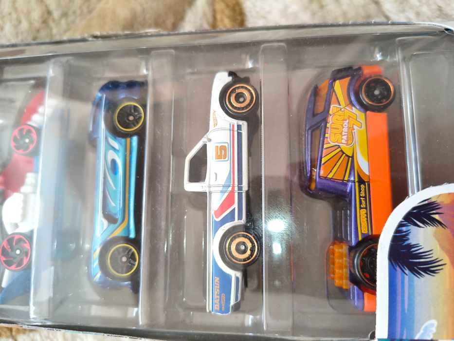5 mașinuțe haioase seria Hot Wheels