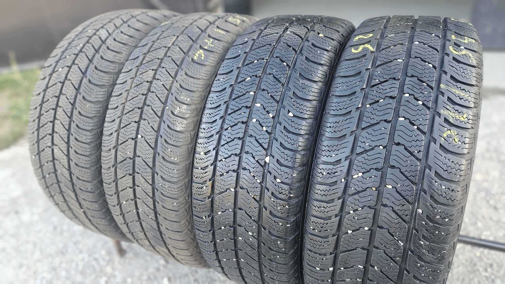 225/55 R17C • Iarna • Semperit Van Grip 3 109/107T | 4 buc | Pret/buc