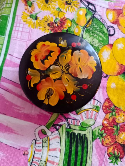 Продаю шкатулку СССР, ручная работа, дерево, цена-30000 тг,