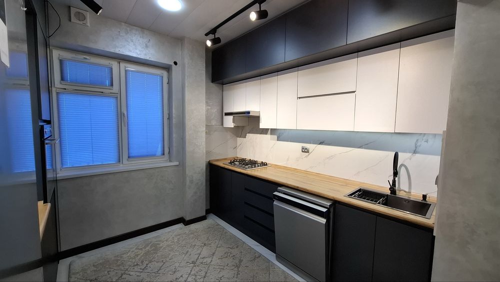 своя 3-комн. квартира 86 м² в напротив Almazar City