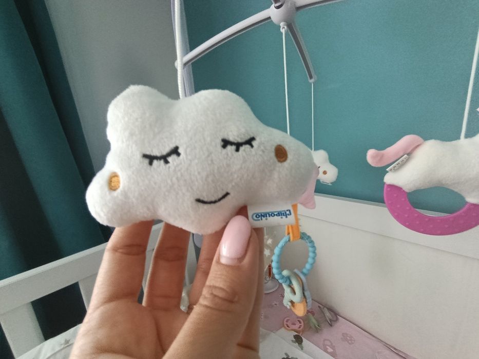 Музикална играчка за легло с проектор