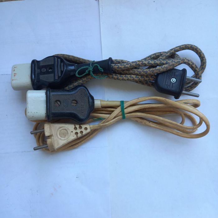 эл.фурнитура, лампочки.