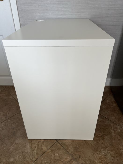 Бюро MICKE от IKEA 73 / 50 / 75 см