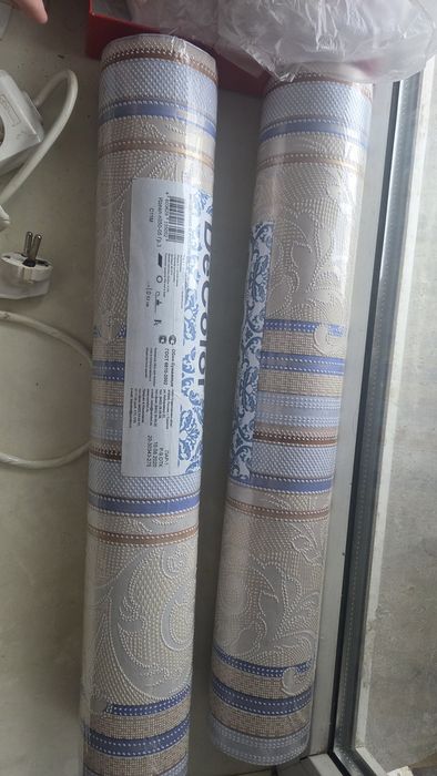 Обои осталось 2 рулона