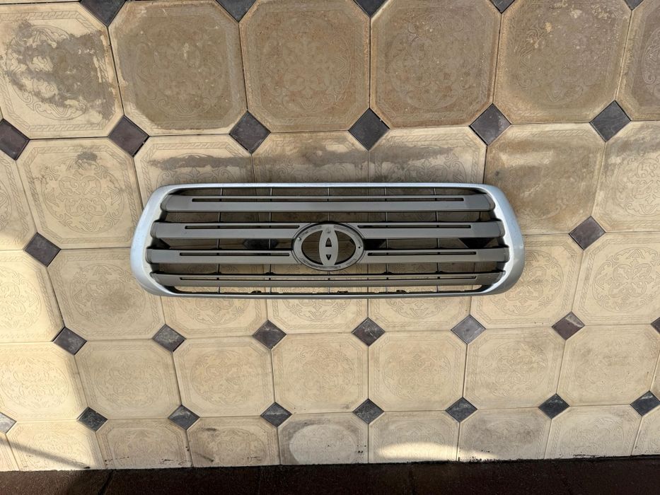 Запчасти на Ланд Крузер 200