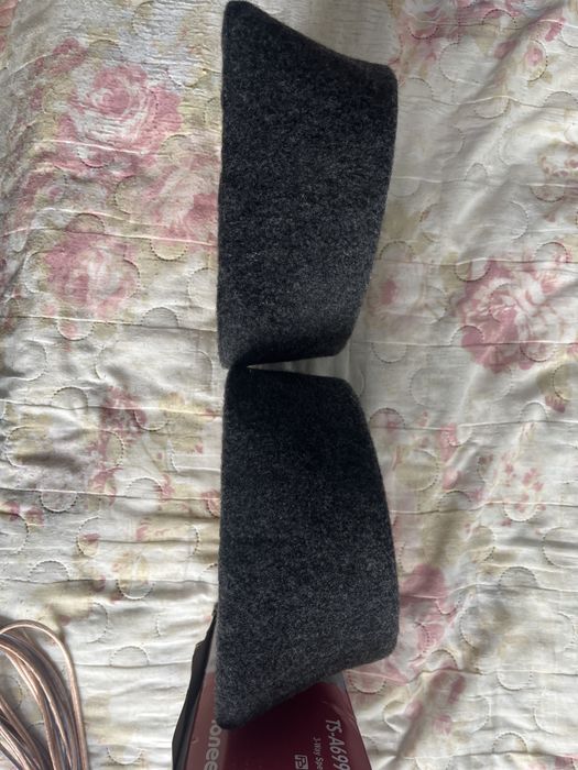 Колонки, подиумы, шнур