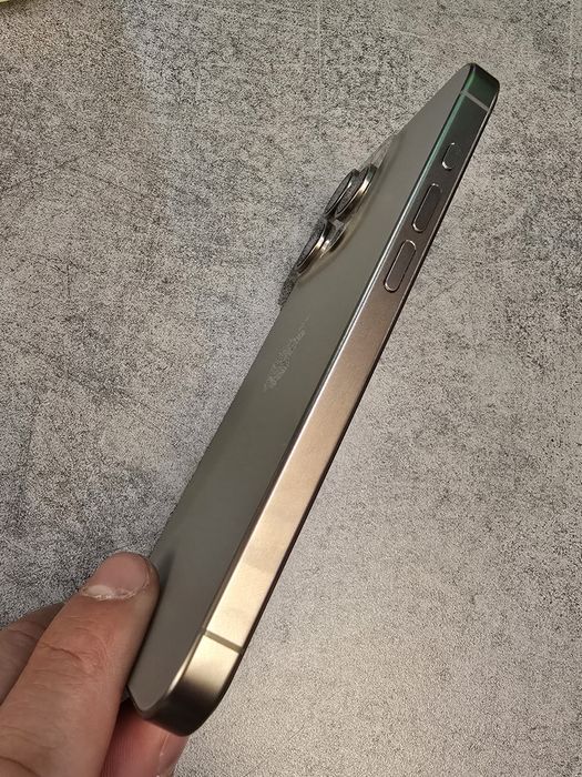 Iphone 15 PRO eSIM USA Titanium silver