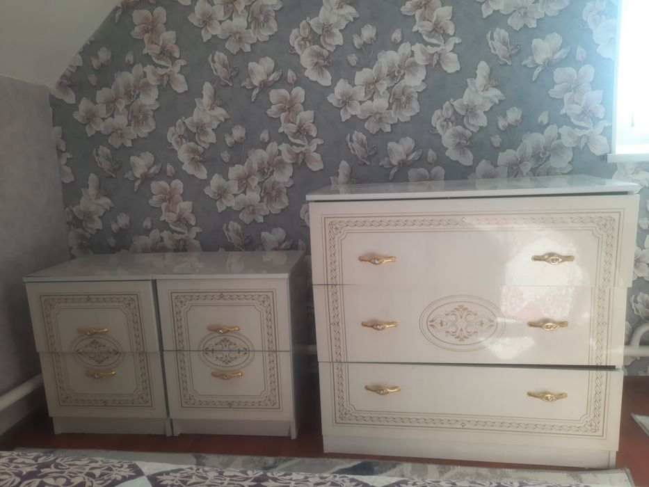 Спальный гарнитур