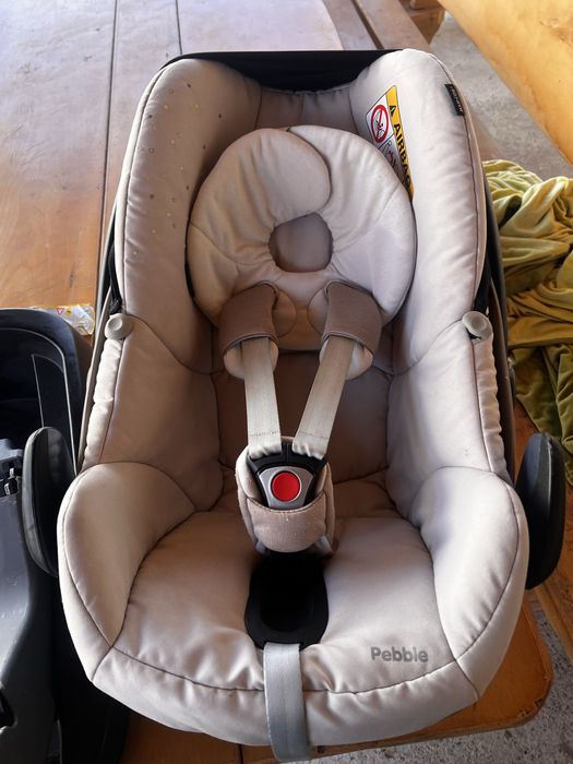 Scoica auto  maxicosi pebble cu baza izofix