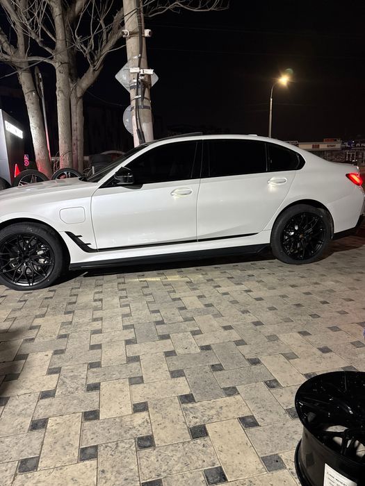 BMW i3 40l full position