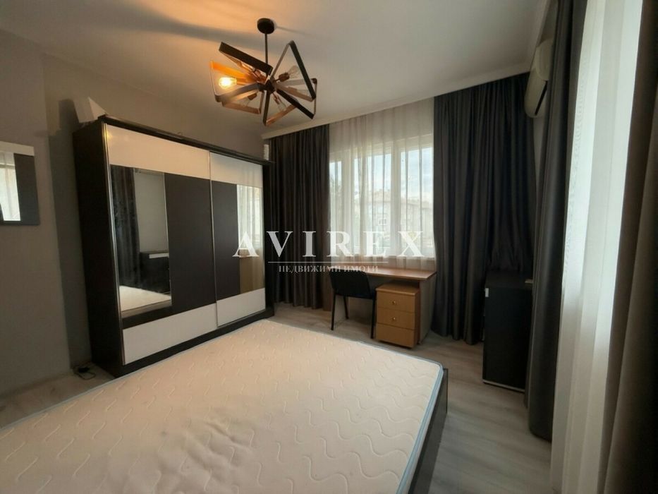 Дава се под наем Тристаен апартамент в Пловдив, Христо Смирненски - 120 кв.м за 663 € - Снимка #4