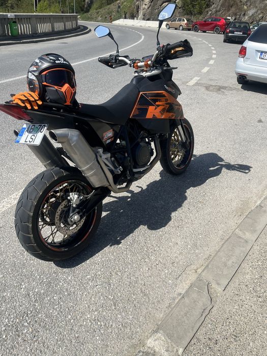 KTM 690 Supermoto