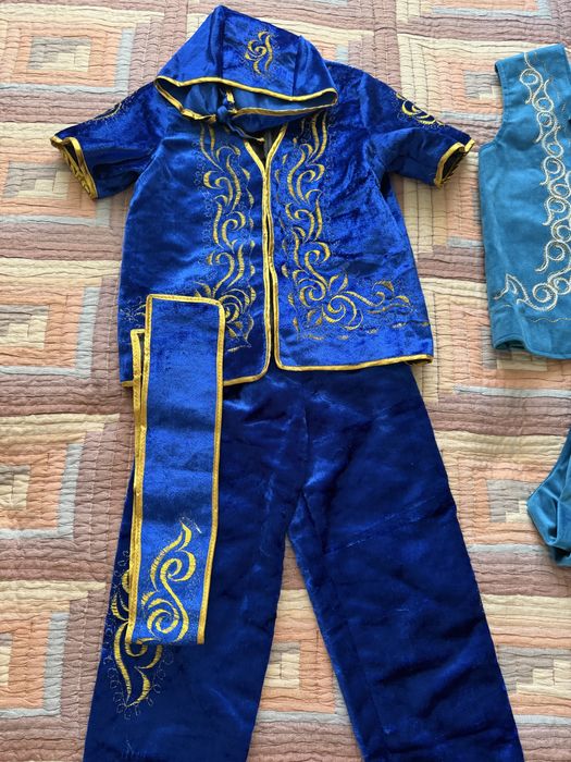 Продам национальный костюм