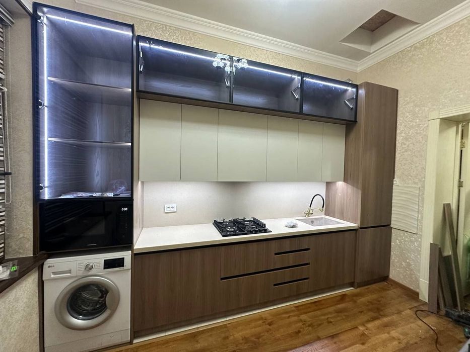 Столешницы из кварца и акрила любой сложности