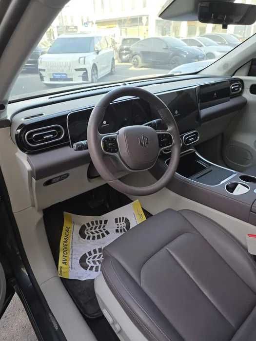 Leapmotor C11 REEV гибрид