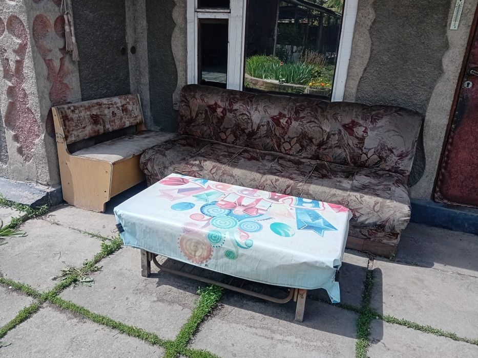 Мягкий уголок для дачи