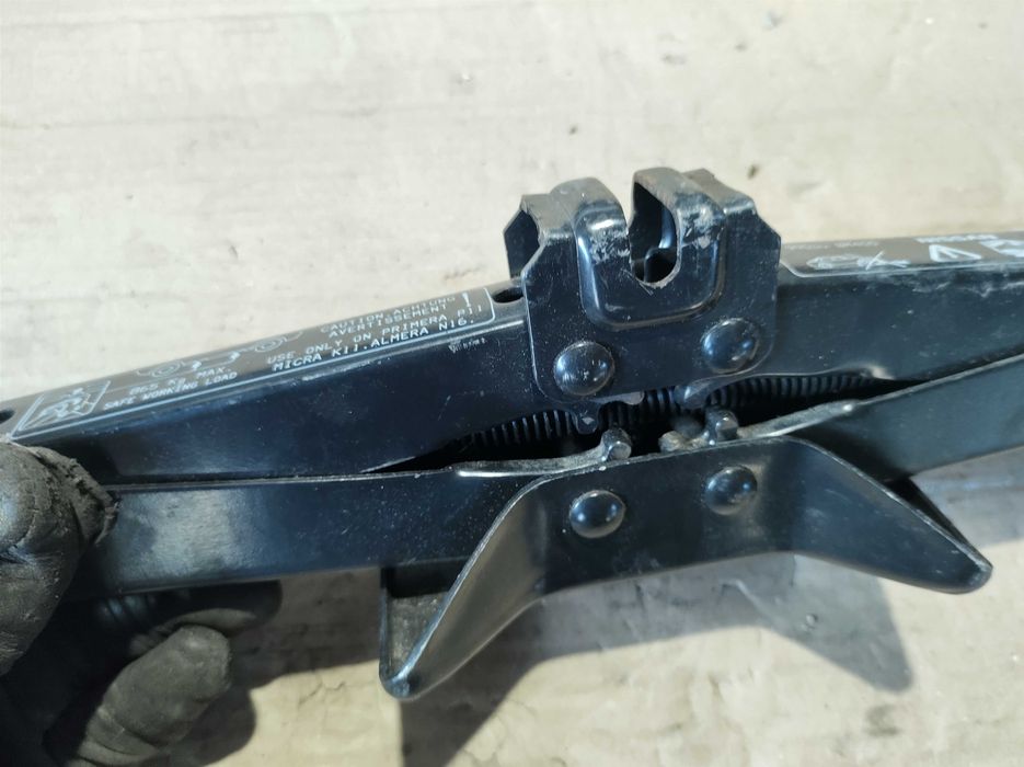 Авто Крик Авариен Крик Nissan Micra Nissan Almera Оригинал