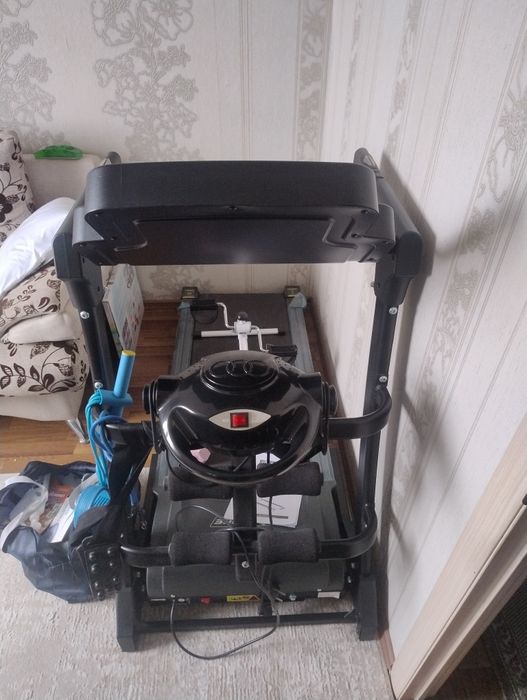 Продам беговую дорожку