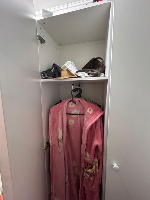 Распашной шкаф напольный