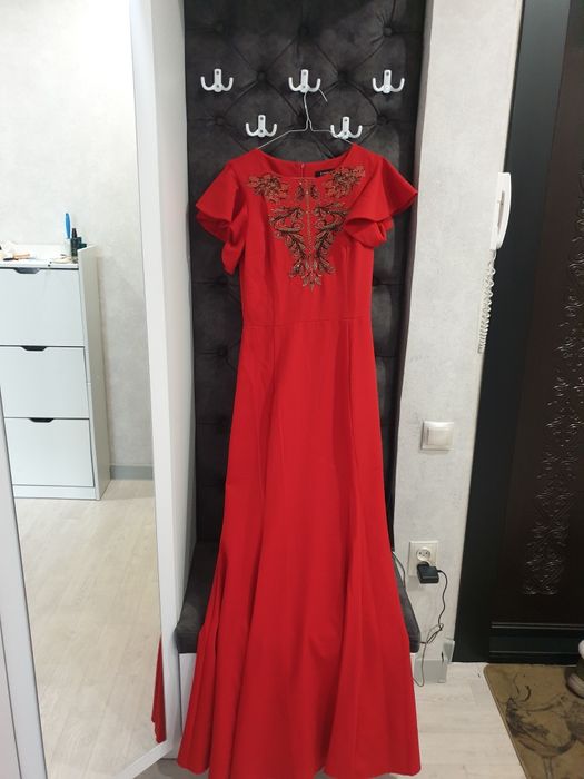 Продаются платья