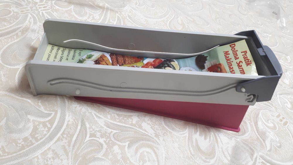 Ръчна Машинка за навиване на сармички