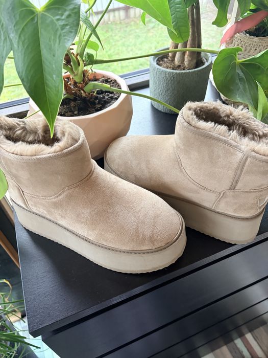 Ghete damă Bershka – mărime 39