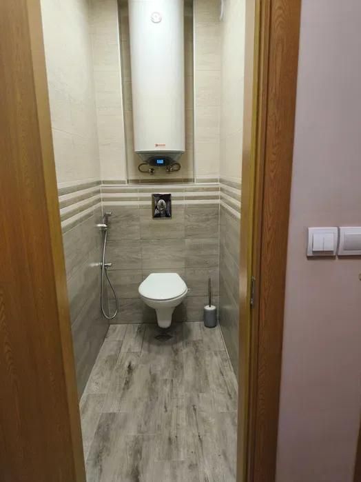 Дава се под наем Тристаен апартамент в Варна, Конфуто - 104 кв.м за 598.23 € - Снимка #8