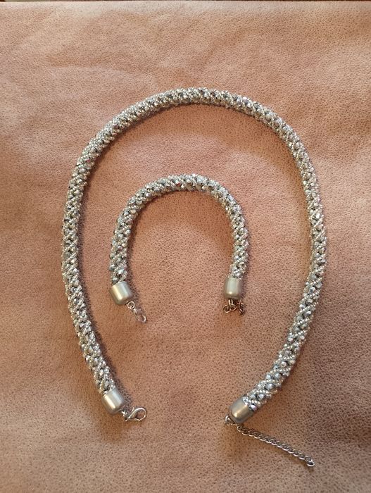 дамски гердани и медальони