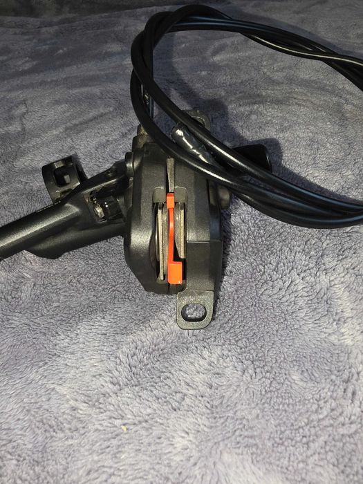 Спирачки Shimano Deore BR-M6100 плюс дискове RT-64