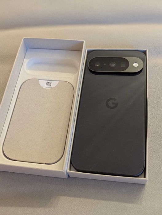 Google Pixel 10, 128GB, Obsidian – nou, nefolosit, garanție eMAG