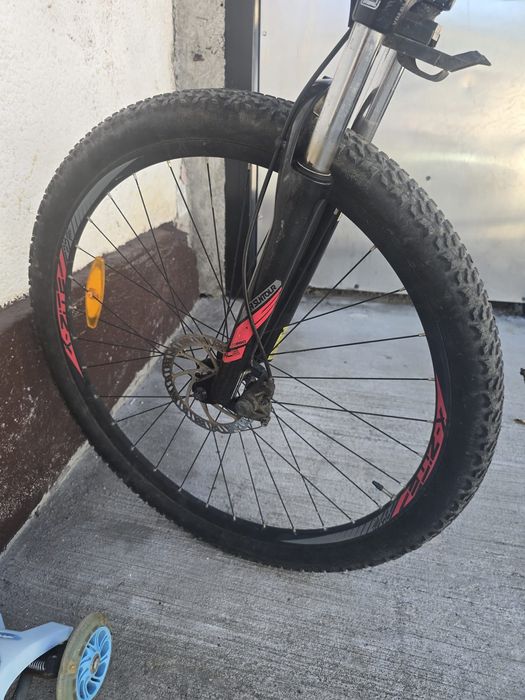 Bicicleta mountain bike