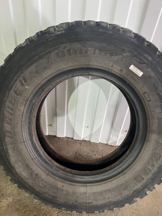 Продаются покрышки