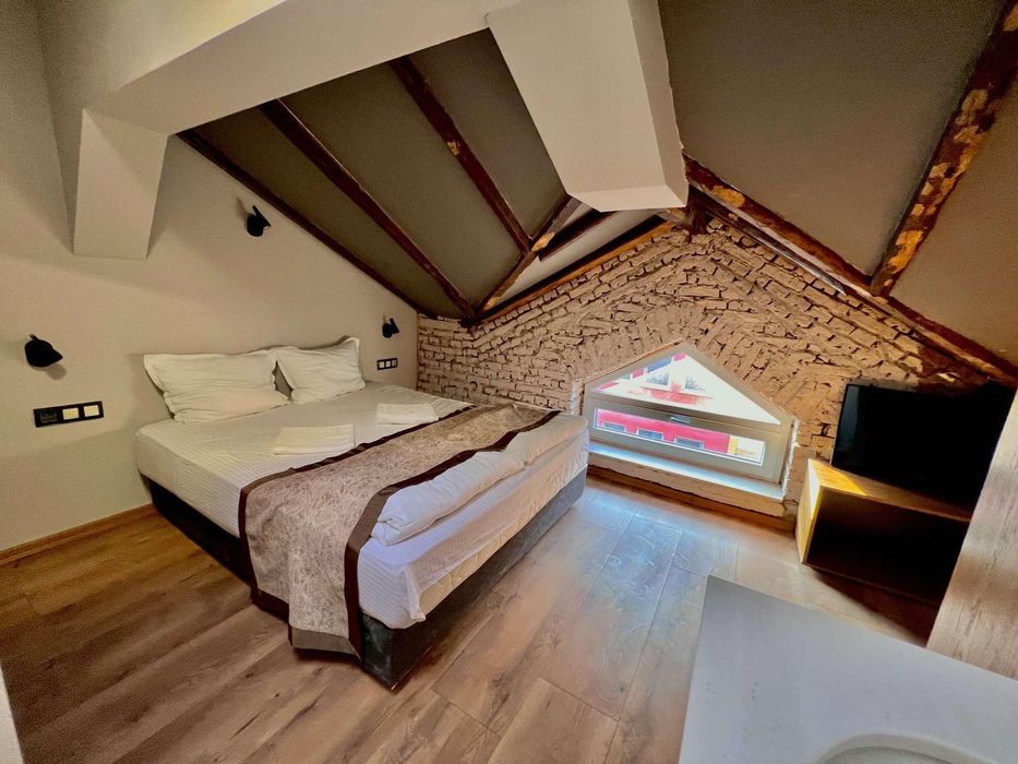 Дава се под наем Двустаен апартамент в Варна, Център - 50 кв.м за 750 € - Снимка #3