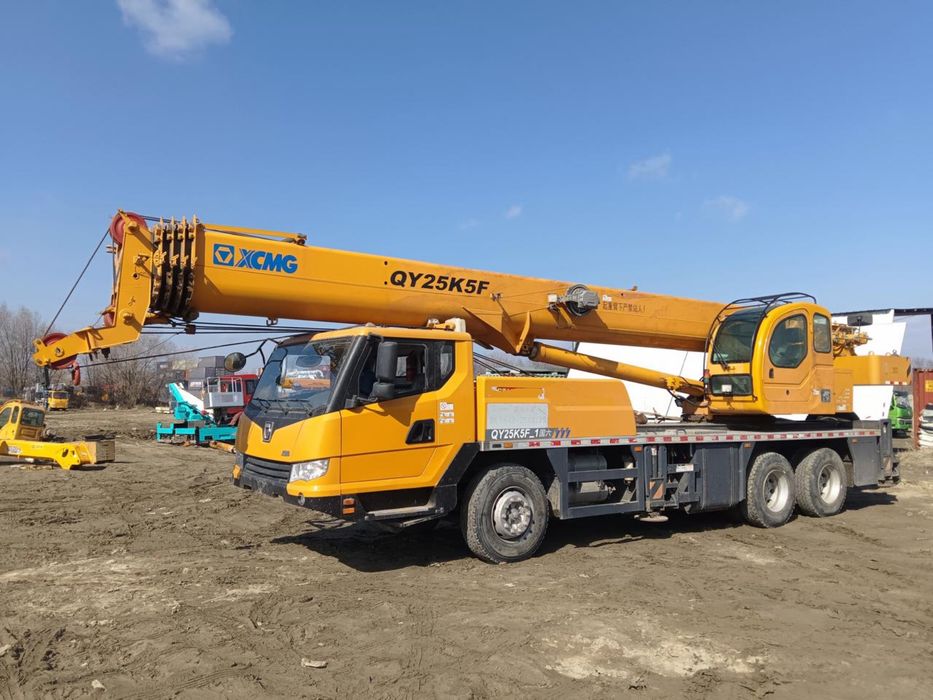 Автокран 25-100 тонн