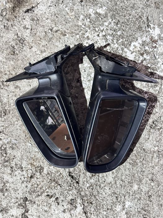 Дясно и ляво огледала за Audi A3 8P Sportback.