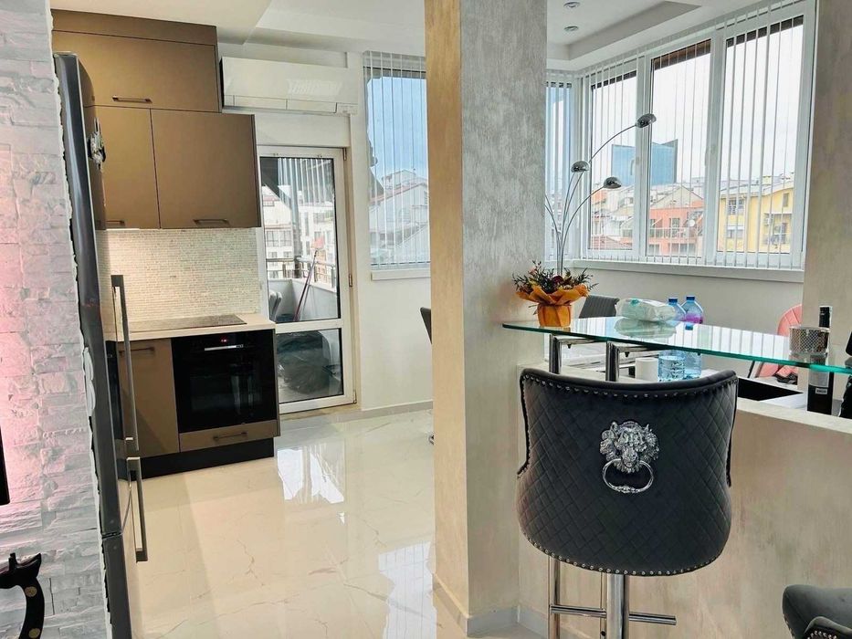 Многостаен ОБЗАВЕДЕН апартамент кв. Кършияка