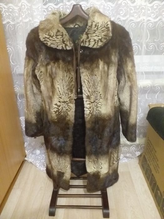 Продам норковую шубу.