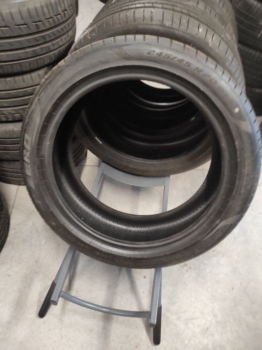 245/45/20 Pirelli